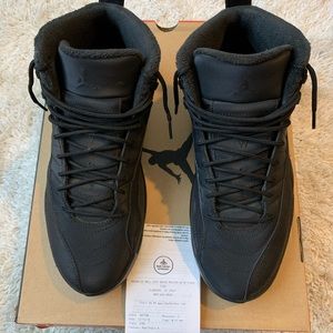 Air Jordan 12 Retro Winterized Triple Black